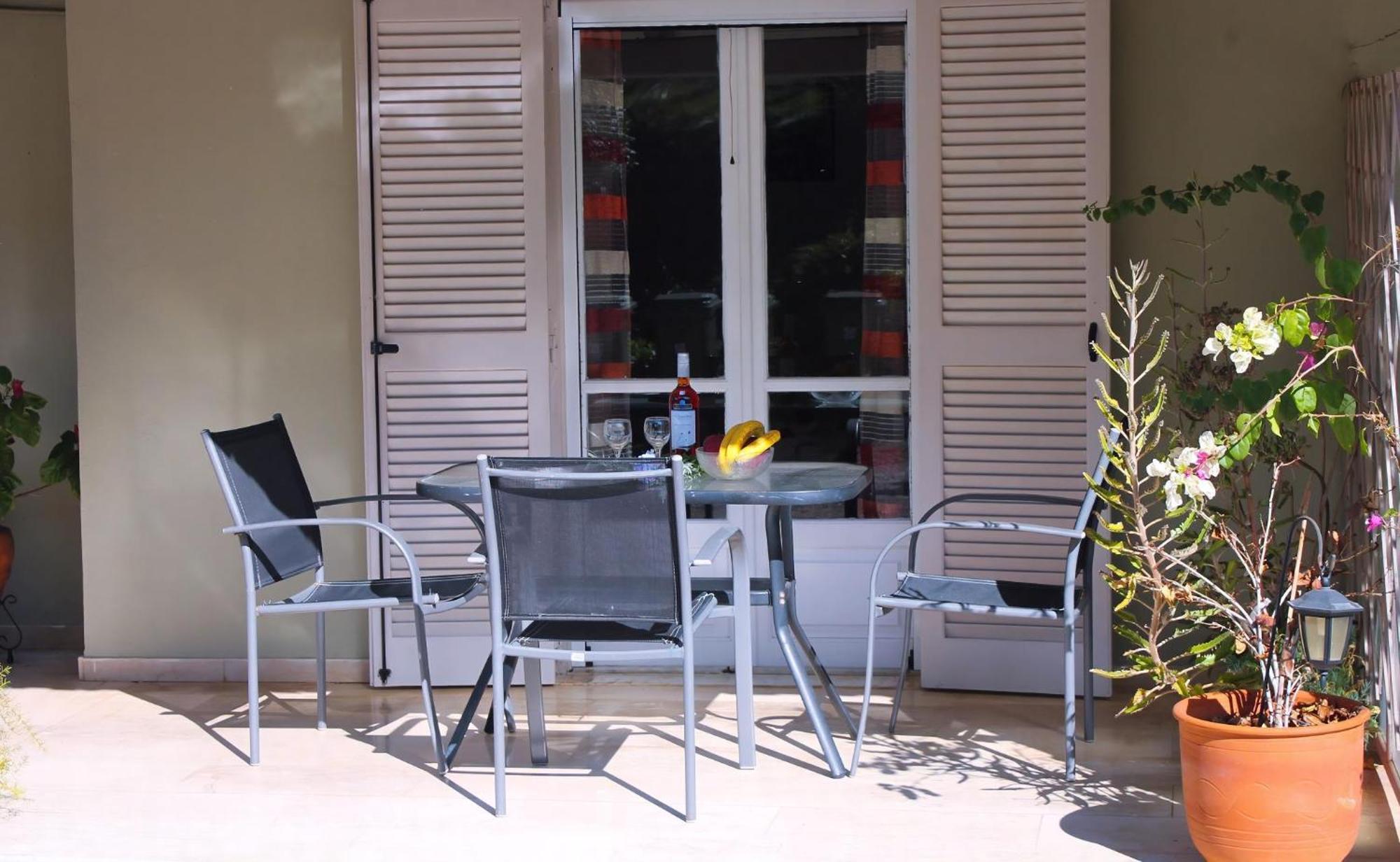 Apartment Geraeumige Mit Zwei Schlafzimmern In Der Naehe Des Sandstrandes Peritheia
